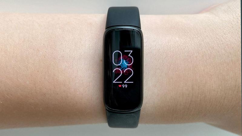 Fitbit Luxe