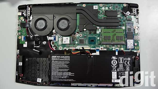 Acer Nitro V AN515-51 bottom open