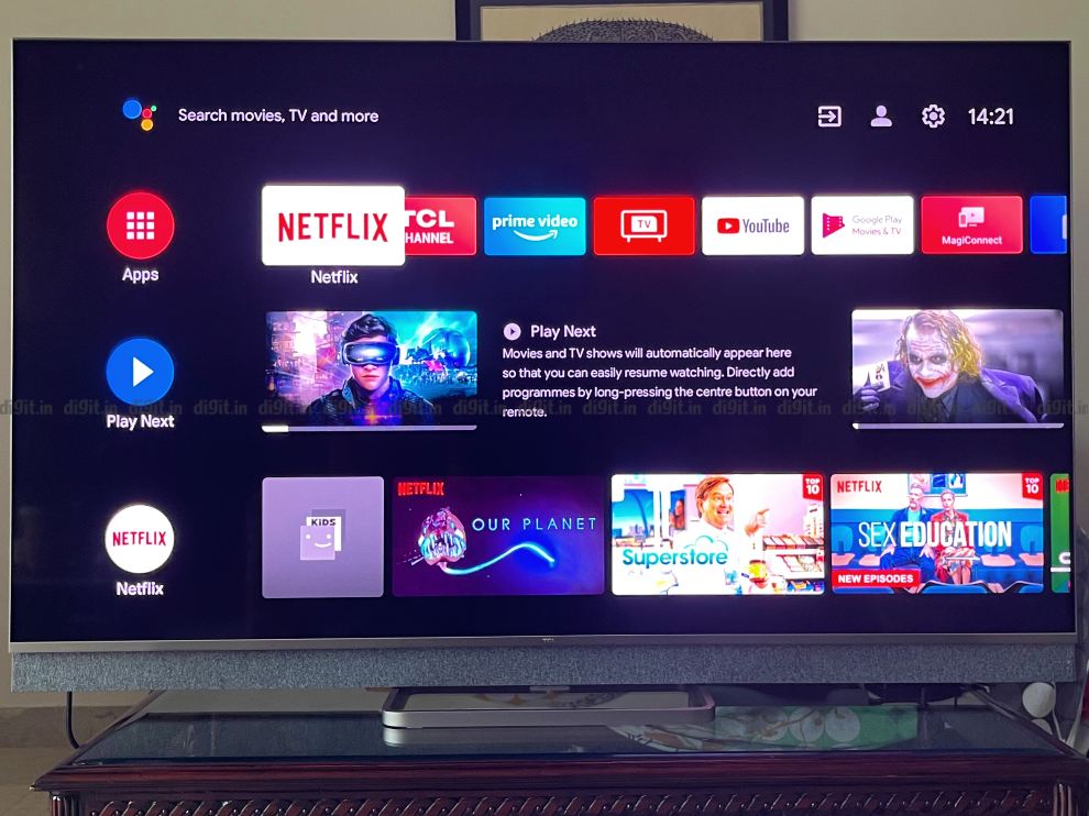 El TCL C825 se ejecuta en Android TV 11. 