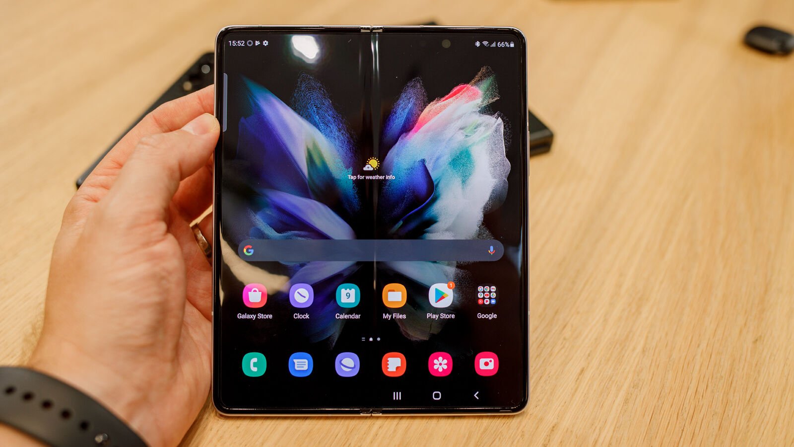 Samsung Galaxy Z Fold 3 main display, straight