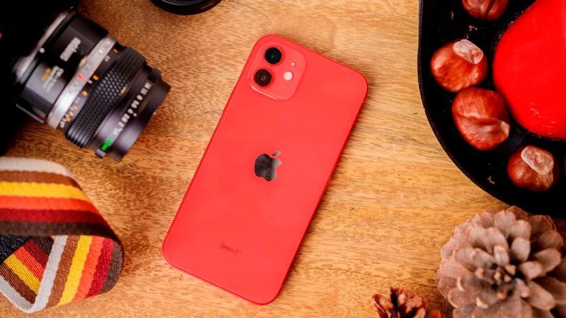 Apple iPhone 12