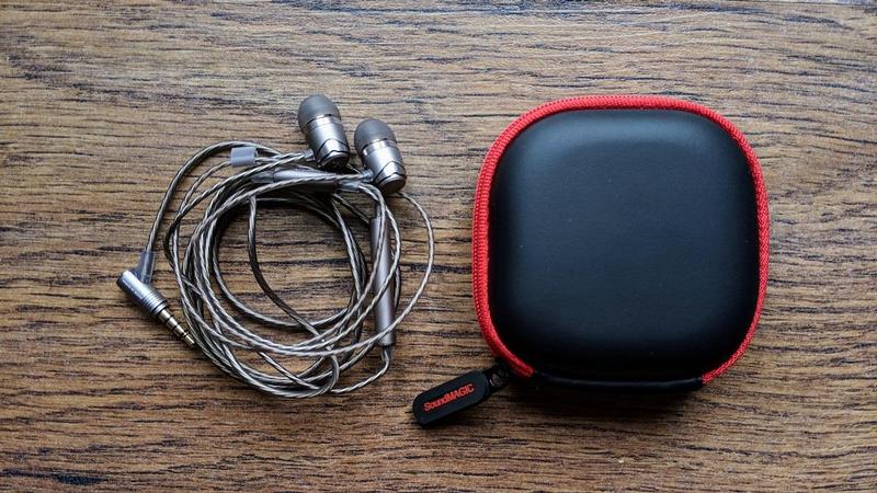 SoundMagic E11C