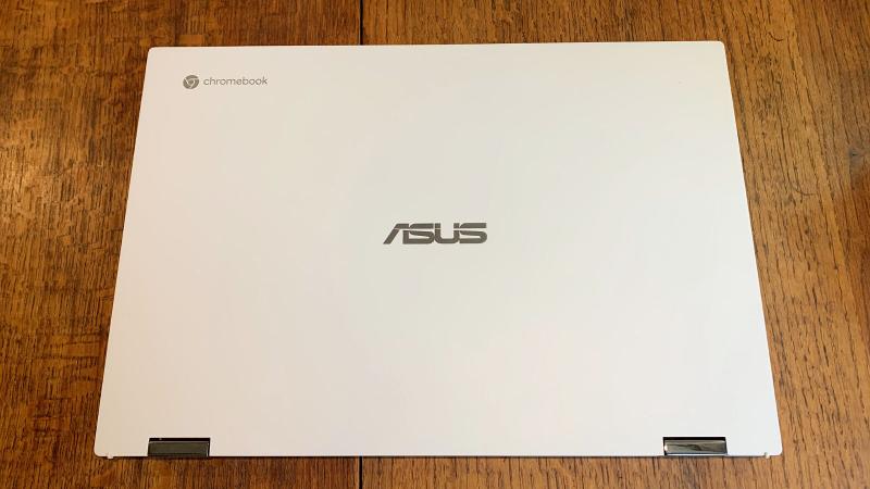 Asus Flip CX5 Chromebook Review: Lid