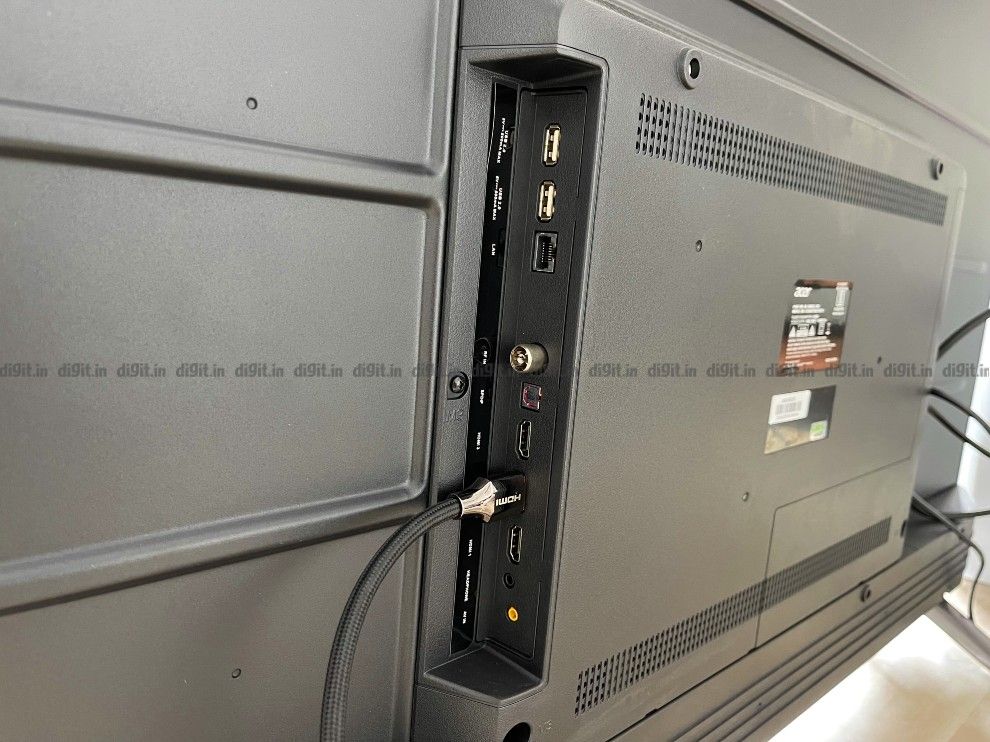 El televisor Acer tiene 3 puertos HDMI y 2 puertos USB para sus necesidades de conectividad. 