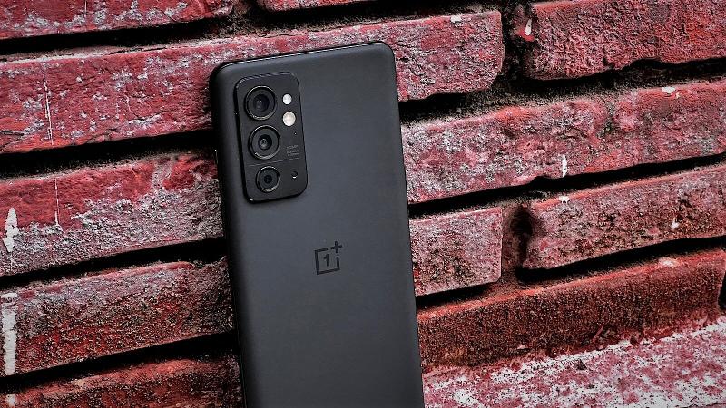 OnePlus 9RT cameras