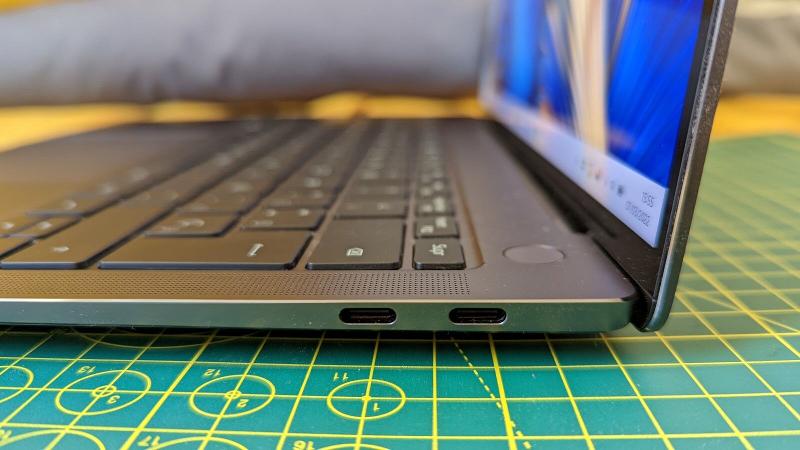 Huawei MateBook X Pro 2022 ports