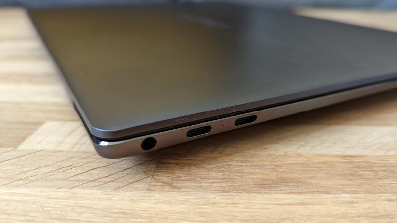 Huawei MateBook X Pro 2022 charging
