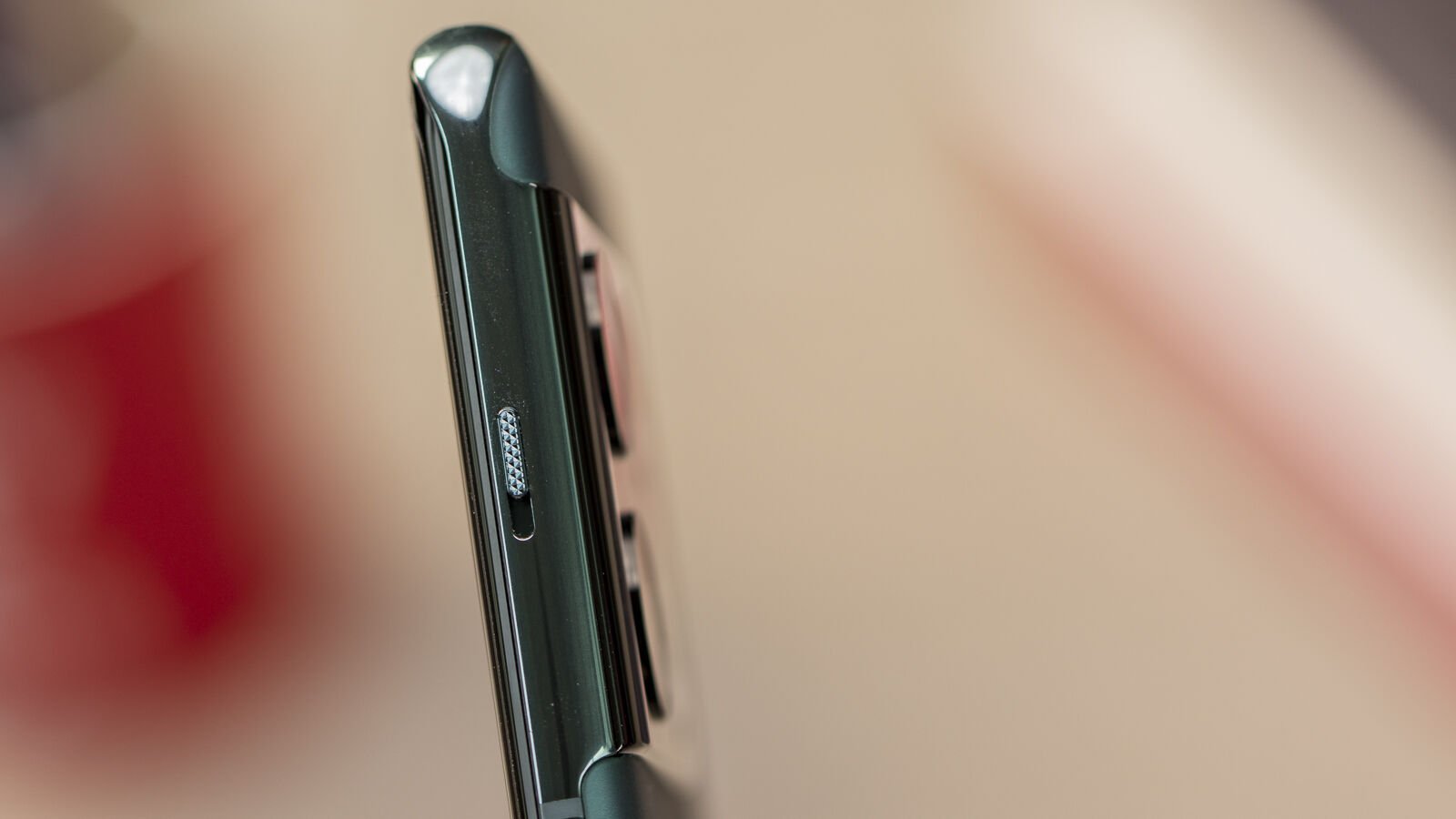 OnePlus 10 Pro alert slider