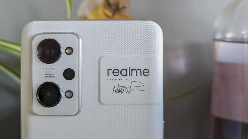 Realme GT 2 design