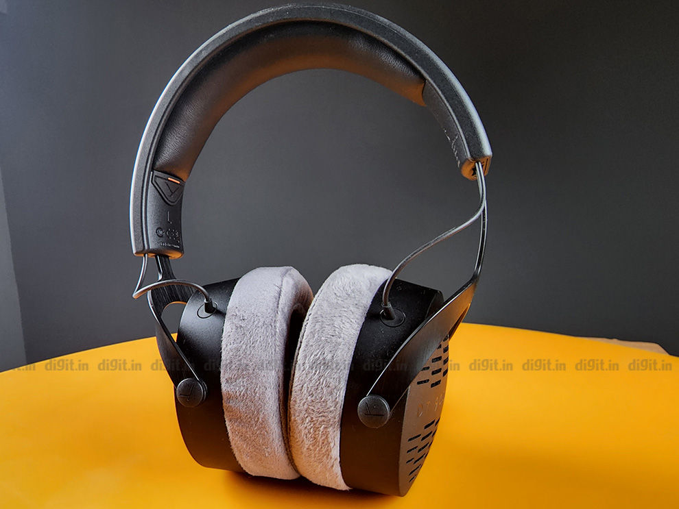 Revisión de Beyerdynamic DT 900 Pro X: construcción y diseño