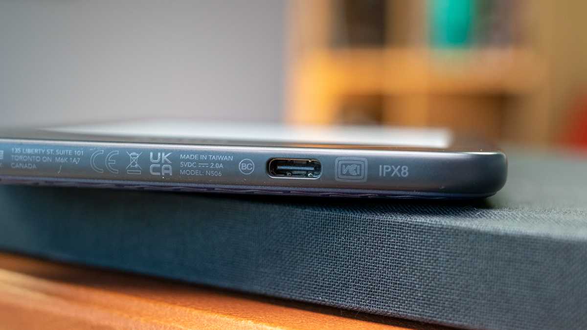 Un puerto USB-C en el Kobo Clara 2E