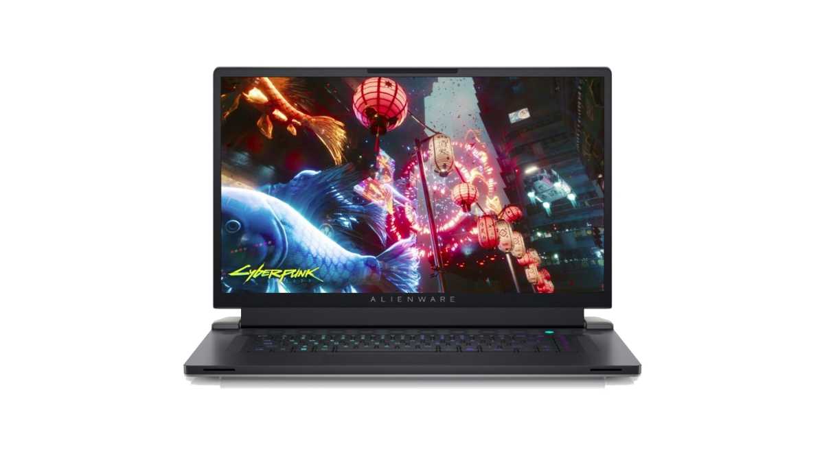 Alienware x17 R2 - display and keyboard