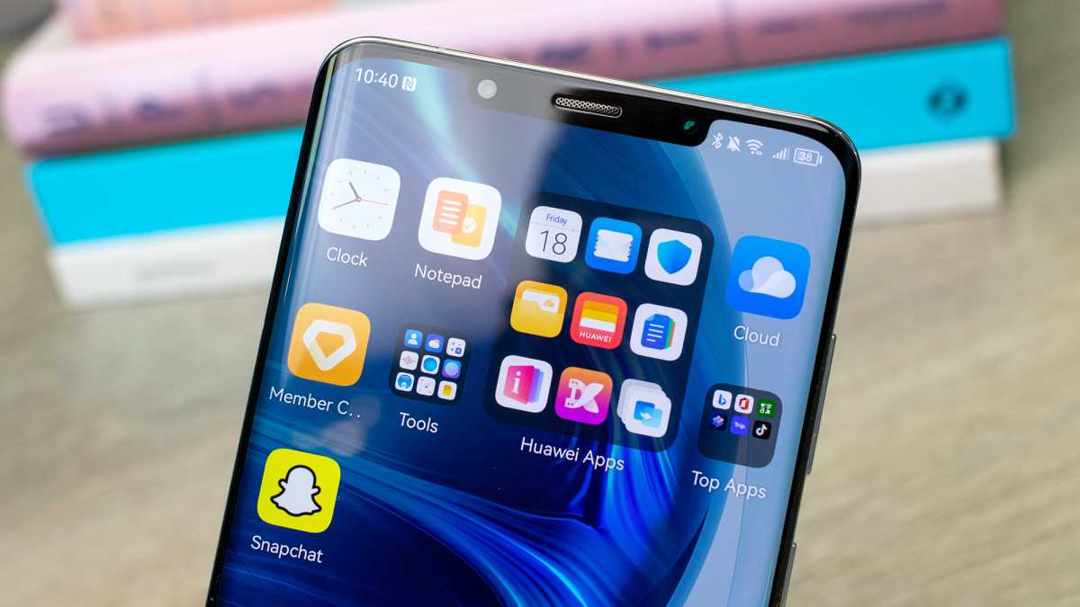 Huawei apps on the Huawei Mate 50 Pro