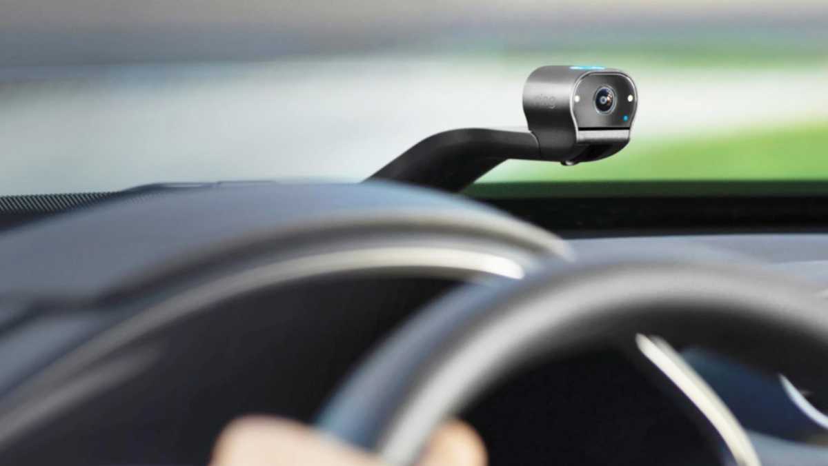 Ring Car Cam en el salpicadero