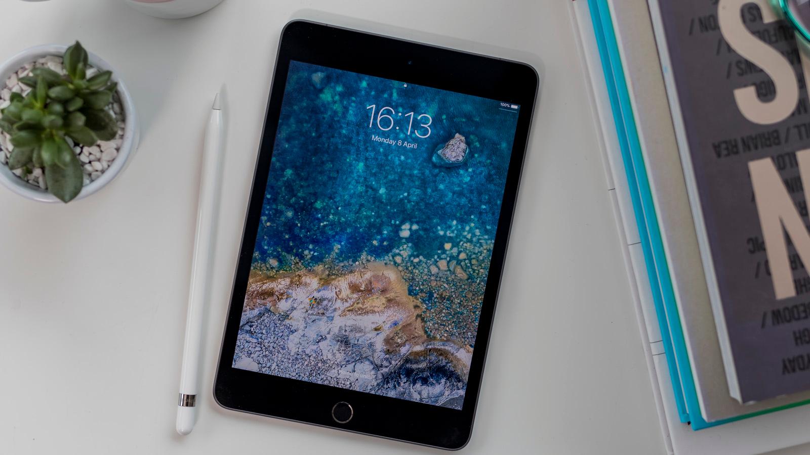 Apple iPad Mini (2019) - Todavía brillante