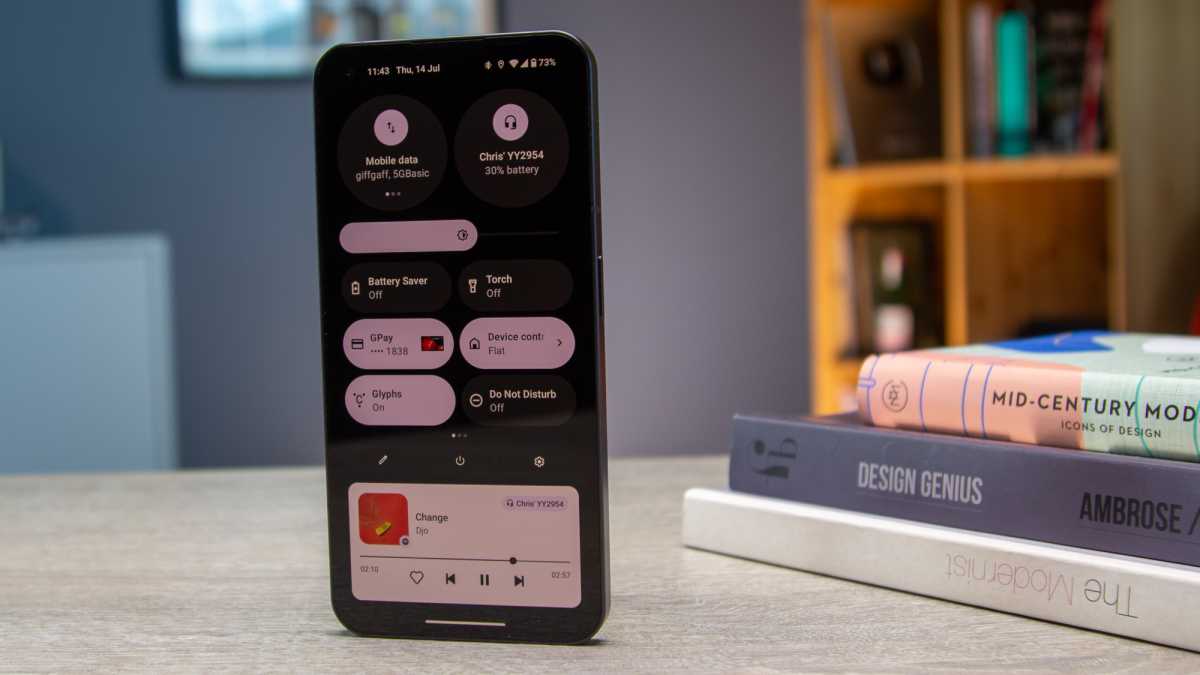 Nothing Phone (1) control centre