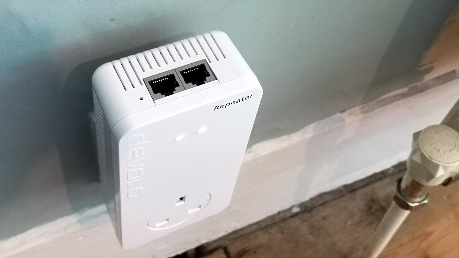 Devolo WiFi Repeater Plus CA