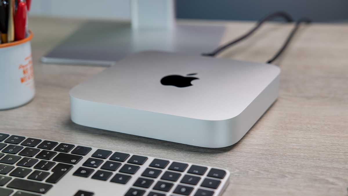 Primer plano de Apple MacMini M2 2023