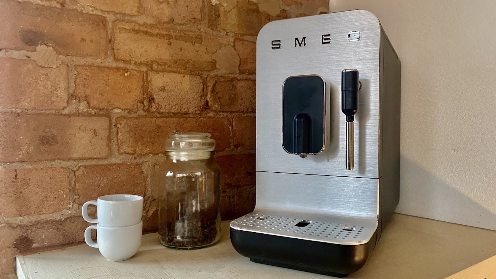 Cafetera Smeg: la mejor máquina del grano a la taza