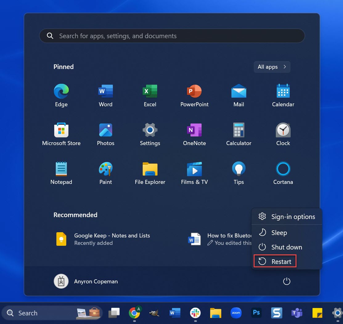 Menú Inicio de Windows 11 con el botón Reiniciar resaltado