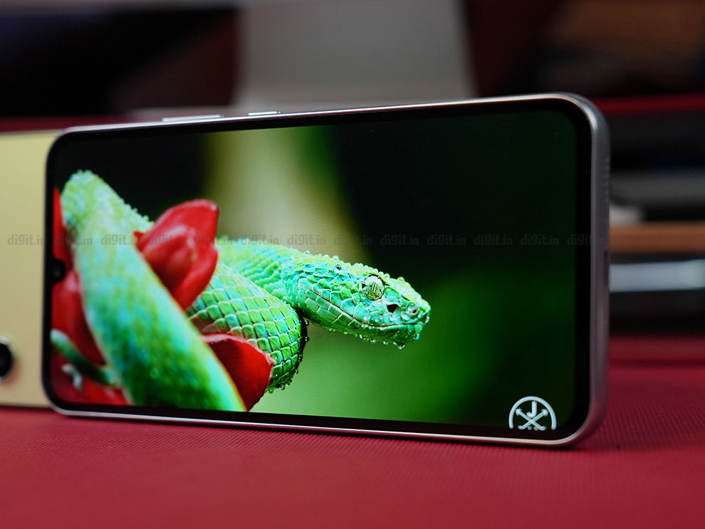 Samsung Galaxy A34 Review: Display