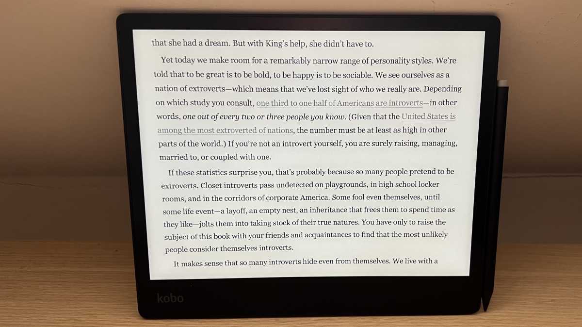 Kobo Elipsa 2E - reading