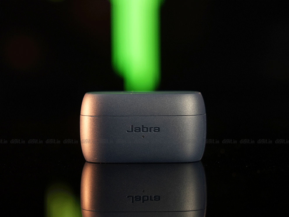 Revisión de Jabra Elite 4: construcción y diseño