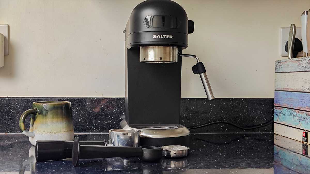 Equipo y taza para cafetera Salter Espiritista