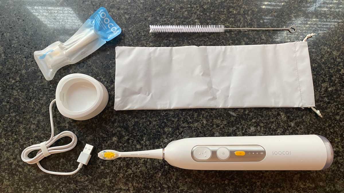 Accesorios que vienen con el cepillo de dientes Soocas Neos