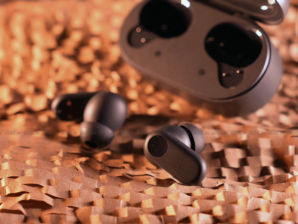 Revisión de OnePlus Nord Buds 2r: construcción, diseño y ajuste