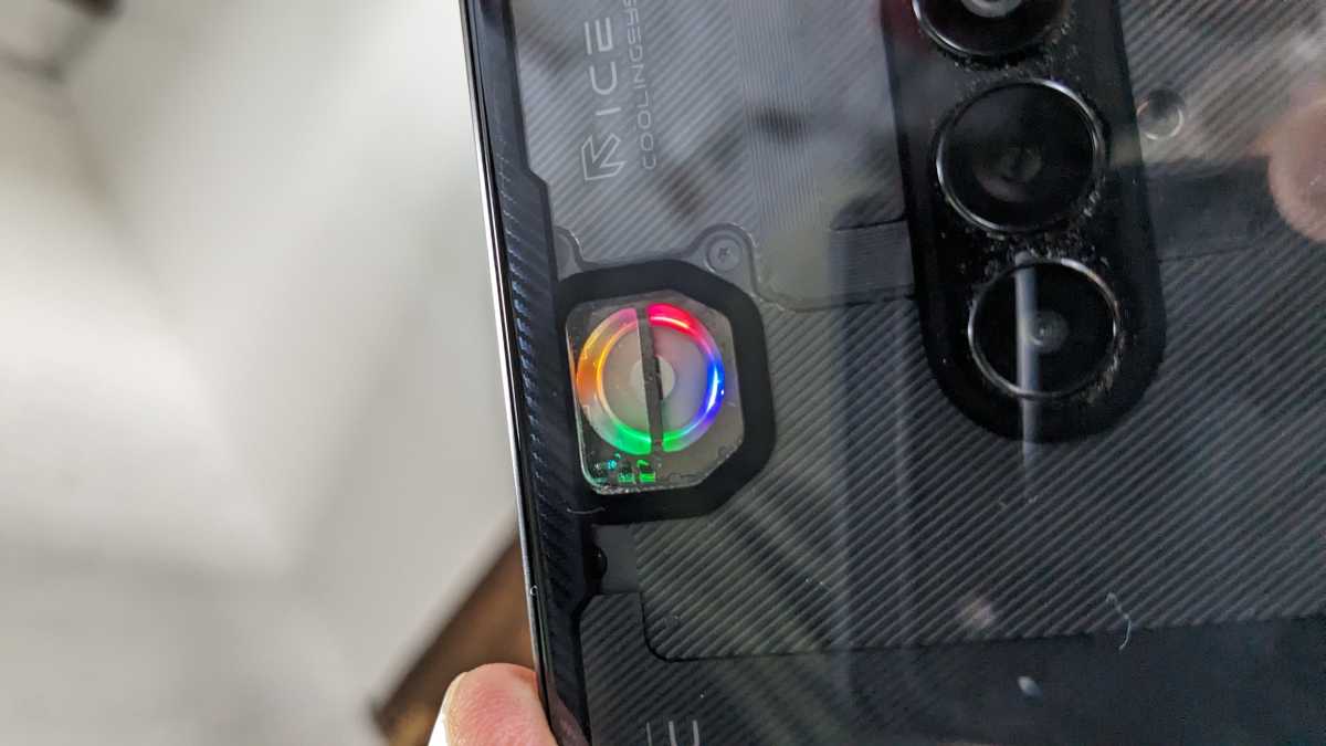 RGB fan illumination on RedMagic 8S Pro