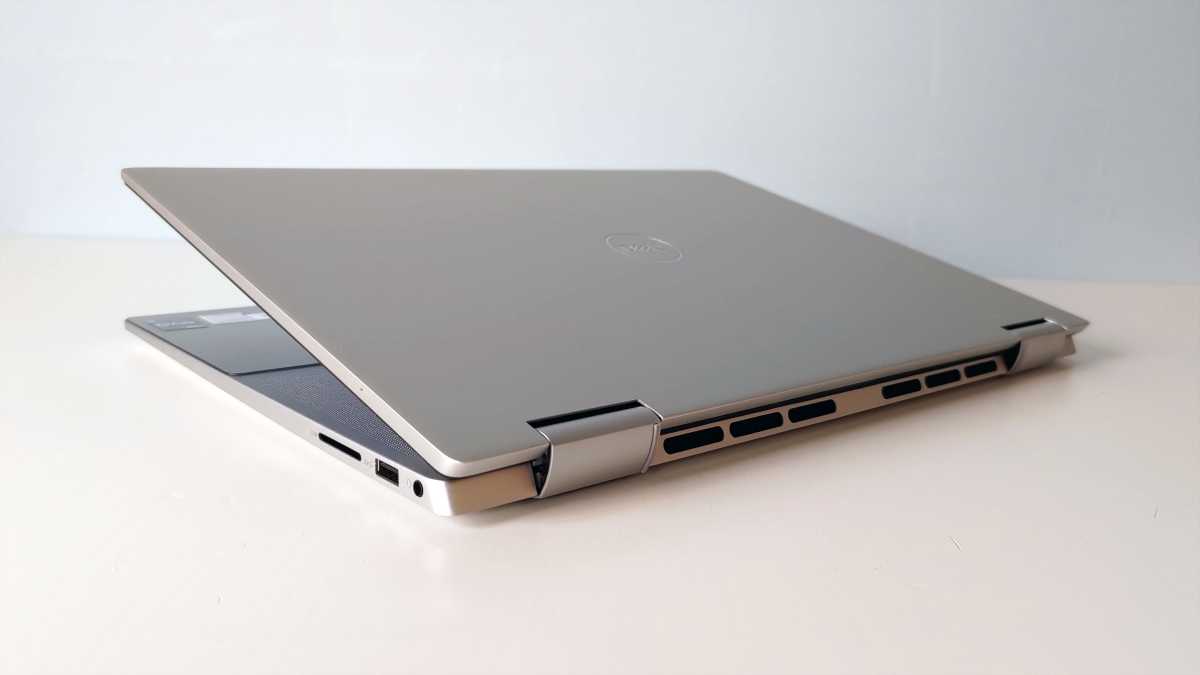 Dell Inspiron 16 2-i-1 baksida