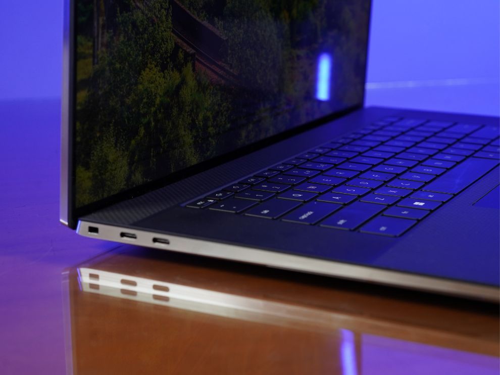 Dell XPS 17 Review I/O ports