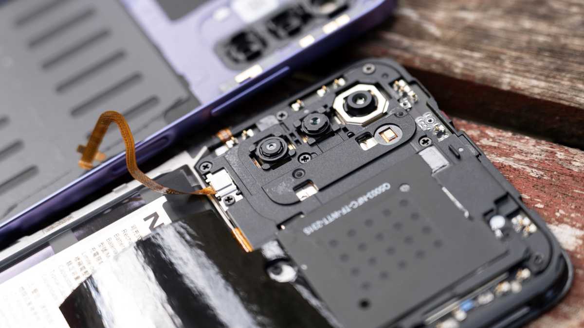 Nokia G42 internals