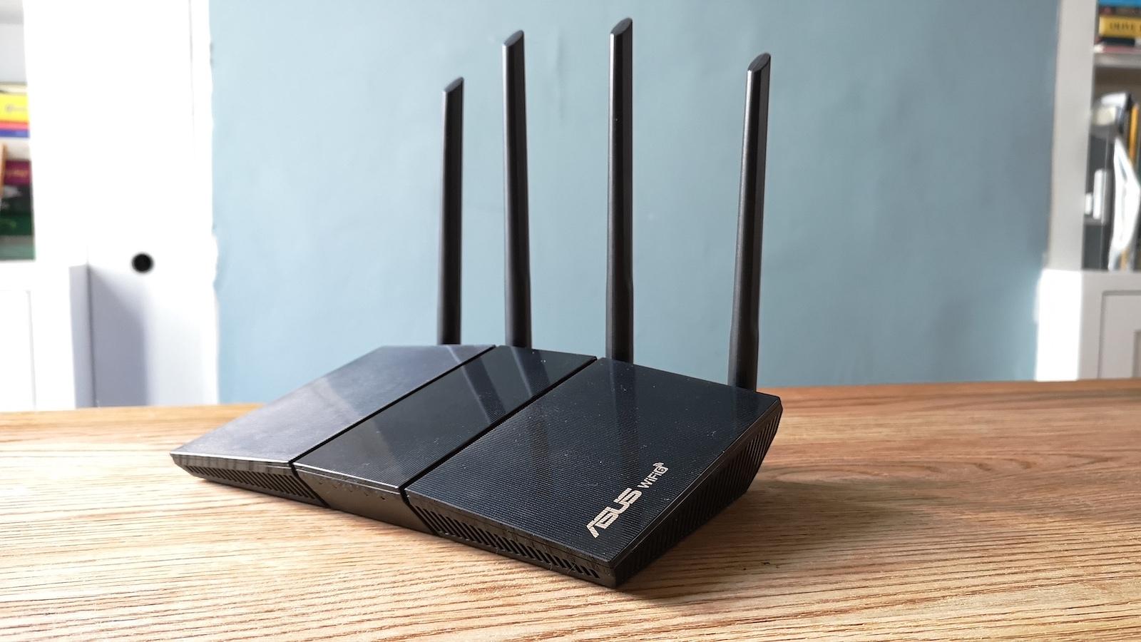 Asus RT-AX55 WiFi 6 router