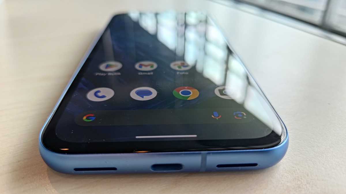 Parte inferior del Pixel 8a